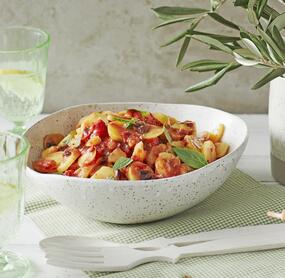 Tomaten-Kartoffelsalat mit wenig Zutaten