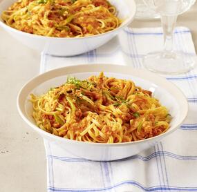 Asia-Pasta mit Garnelen
