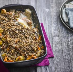 Gemüseauflauf mit Quinoa-Käse-Kruste