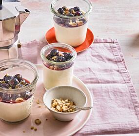 Panna Cotta mit Beeren