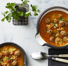 Sommerliche Spitzkohlsuppe