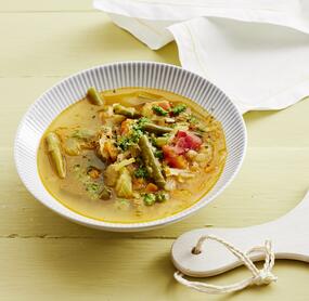 Spitzkohl-Minestrone