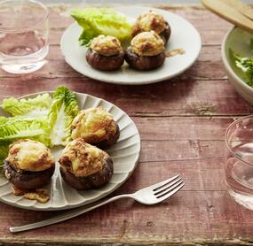 Überbackene, gefüllte Champignons