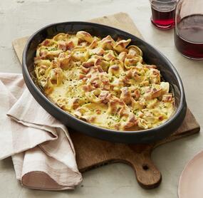 Knusprig überbackene Ofen-Tortellini mit Schinken