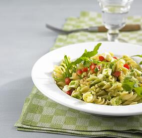 Nudelsalat mit Rucola-Pesto