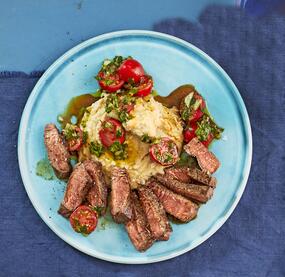 Steak mit Bohnenpüree