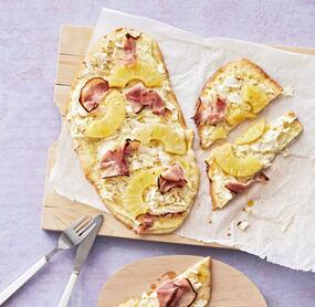 Flammkuchen Hawaii