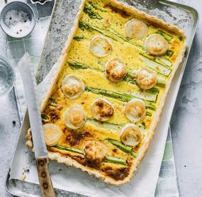 Spargelquiche mit Ziegenkäse