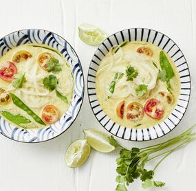 Thai-Curry-Suppe mit Glasnudeln