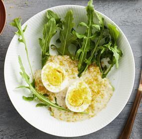 Eier mit Thunfischsauce und Bottarga