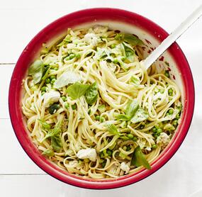Hähnchen-Zucchini-Pasta mit Schmand