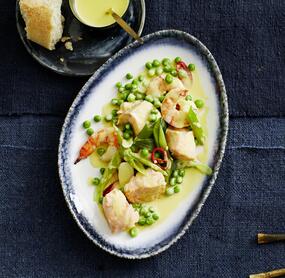 Garnelen und Lachs mit Wermutsauce