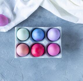 Eier färben und kochen