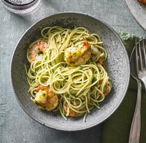 Pasta aglio e olio mit Garnelen