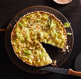 Knusprige Porree-Tarte mit Blauschimmelkäse