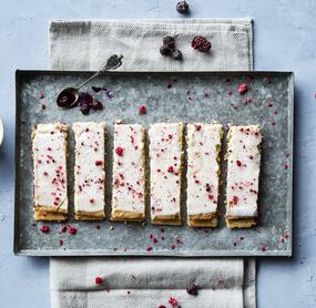 Zum Vernaschen gebacken: Blaubeerschnitten