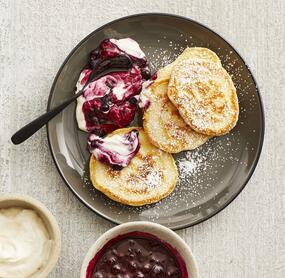 Hefe-Pfannkuchen mit Blaubeeren