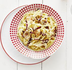 Pasta mit Hähnchen und Gorgonzola
