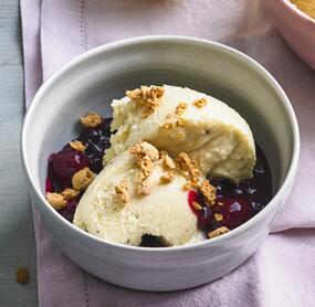 Polenta-Flammeri mit Beeren