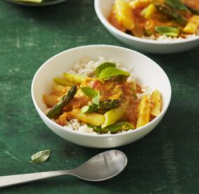Thailändisches Spargelcurry