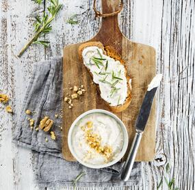 Honig-Walnuss-Ziegenfrischkäse für dein Lieblingsbrot