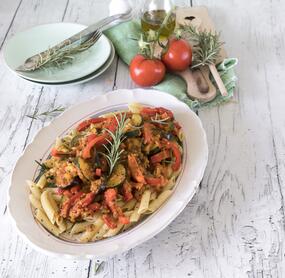 Französisches Ratatouille mit buntem Gemüse