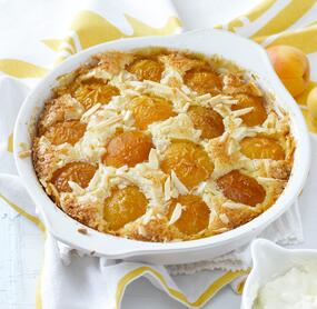 Aprikosenkuchen mit Schmand