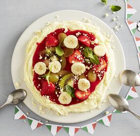 Eis-Pizza mit Erdbeeren