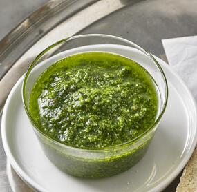 Spinat-Pesto mit Pecorino