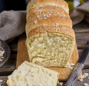 Das fluffigste Weißbrot mit Buttermilch