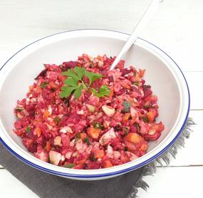 Blitz-Rote-Bete-Salat mit Zucchini