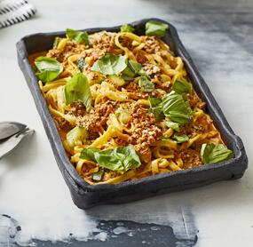 Hack-Nudelauflauf in Tomaten-Sahnesoße