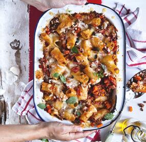 Bolognese-Auflauf für die ganze Familie