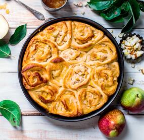 Hefeschneckenkuchen mit Birnen
