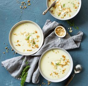 Selleriesuppe mit Ziegenkäsenocken