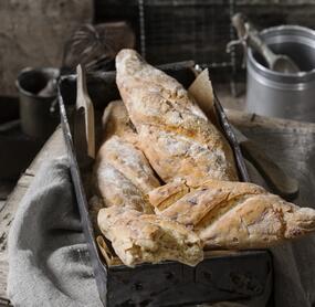 Knuspriges Zwiebelbaguette einfach selber backen