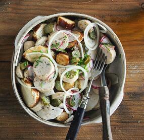 Weißwurstsalat mit Senfdressing