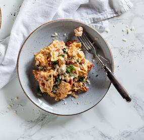 One-Pot-Pasta mit Hähnchen und Tomaten