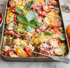 Würziger Pizza-Auflauf mit Hackfleisch