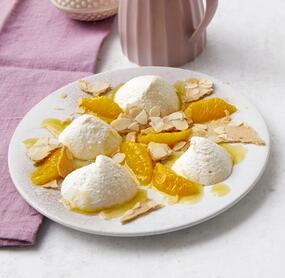 Zitronen-Joghurt-Mousse mit Spekulatiushippen