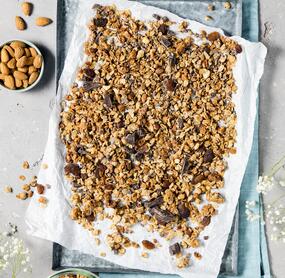 Granola mit Nüssen