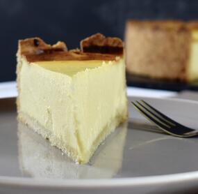 Cremiger Käsekuchen mit Limette