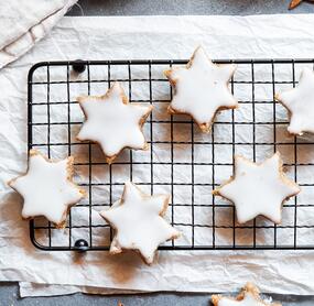 Vegane Blitz-Zimtsterne ohne Backen