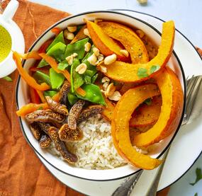 Vegane Kürbis-Bowl mit Reis