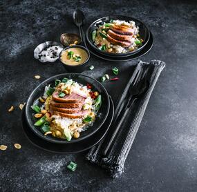 Ente aus dem Varoma® mit Erdnusssoße