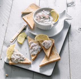 Lachsaufstrich mit Meerrettich