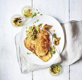 Auberginenschnitzel mit Salsa