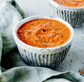 Ajvar-Aufstrich mit Mandelmus