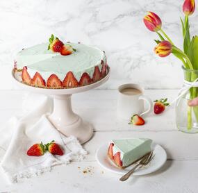 No-Bake-Philadelphia-Waldmeister-Torte