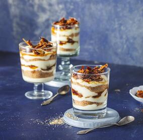 Bienenstich-Dessert mit Haferkeksen